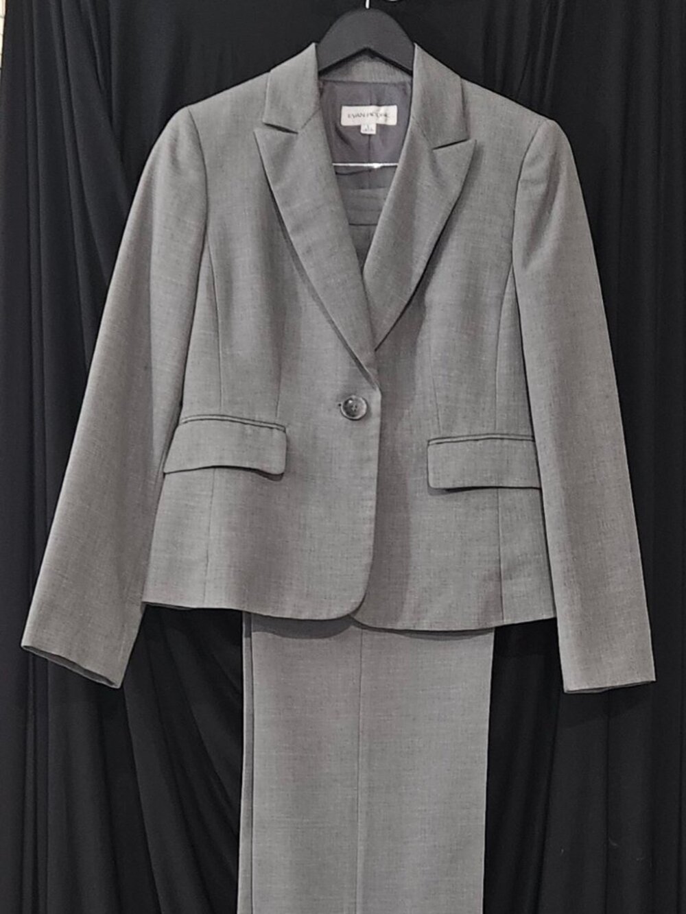 Grey Evan Picone Pant Suit, Size 6